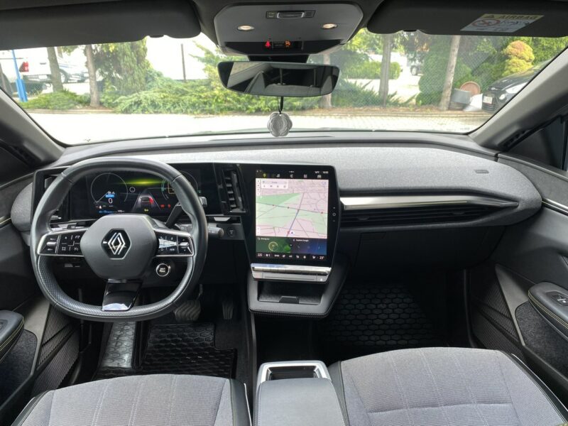 Renault Megane 218 KM 60kWh, TECHNO, Zasięg do 430 KM,Gwarancja IV (2016-)
