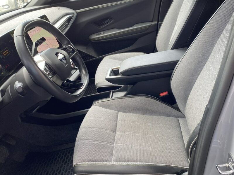 Renault Megane 218 KM 60kWh, TECHNO, Zasięg do 430 KM,Gwarancja IV (2016-)