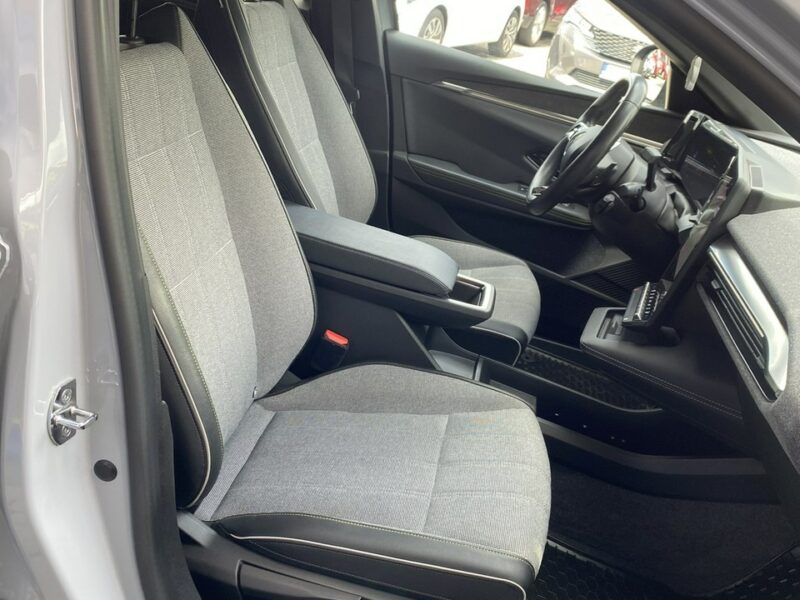Renault Megane 218 KM 60kWh, TECHNO, Zasięg do 430 KM,Gwarancja IV (2016-)