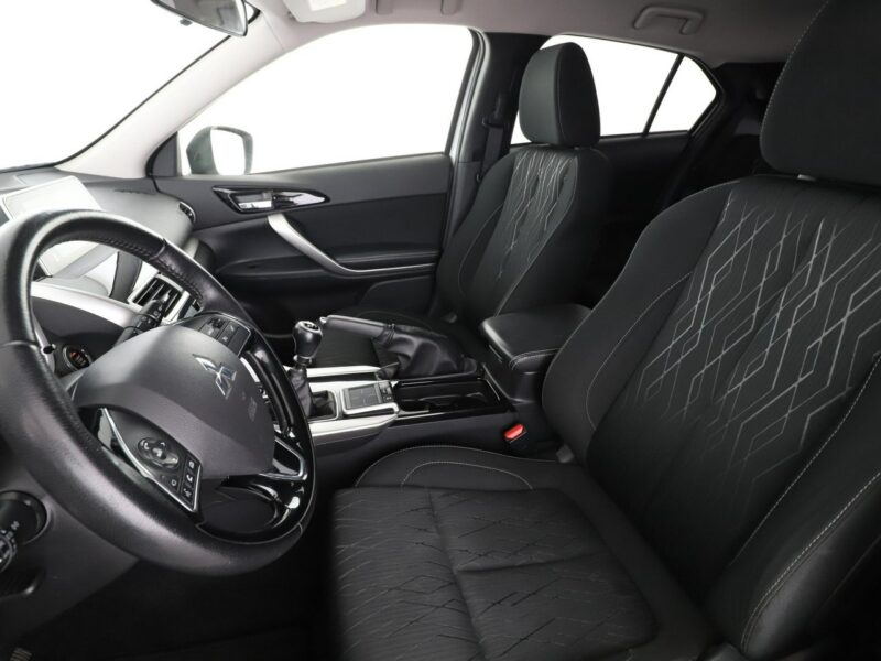 Mitsubishi Eclipse Cross klima auto kamera i czujniki parkowania grzane fotele VI (2018-)