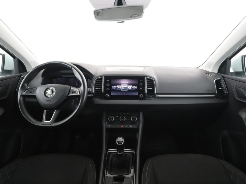 Škoda Karoq FV23% virtual cocpit kamera i czujniki parkowania klima auto