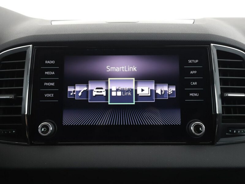Škoda Karoq FV23% virtual cocpit kamera i czujniki parkowania klima auto