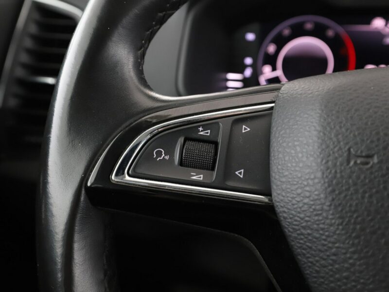Škoda Karoq FV23% virtual cocpit kamera i czujniki parkowania klima auto