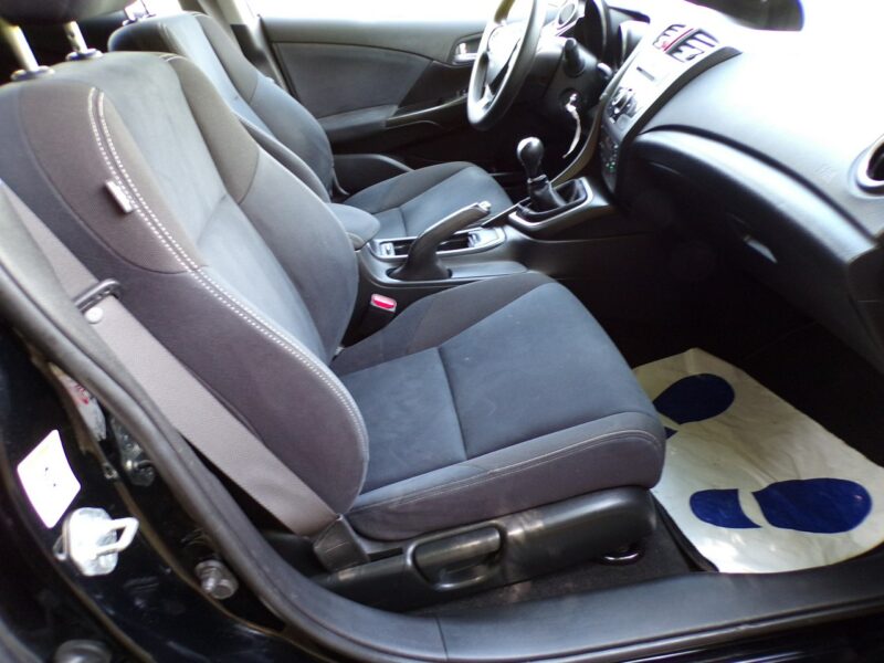 Honda Civic Klimatronic /Gwarancja /1,8 /141KM /2015/I właść IX (2011-)