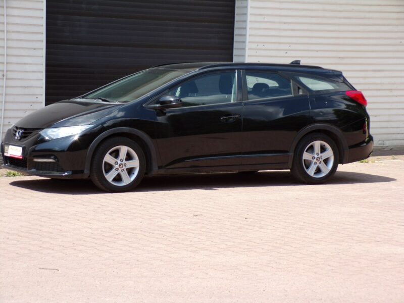 Honda Civic Klimatronic /Gwarancja /1,8 /141KM /2015/I właść IX (2011-)
