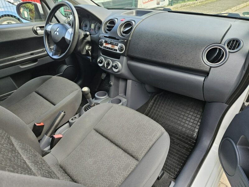 Mitsubishi Colt Podgrzewane fotele / Klimatyzacja / Komputer Z30 (2004-2012)