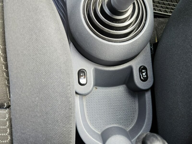 Mitsubishi Colt Podgrzewane fotele / Klimatyzacja / Komputer Z30 (2004-2012)