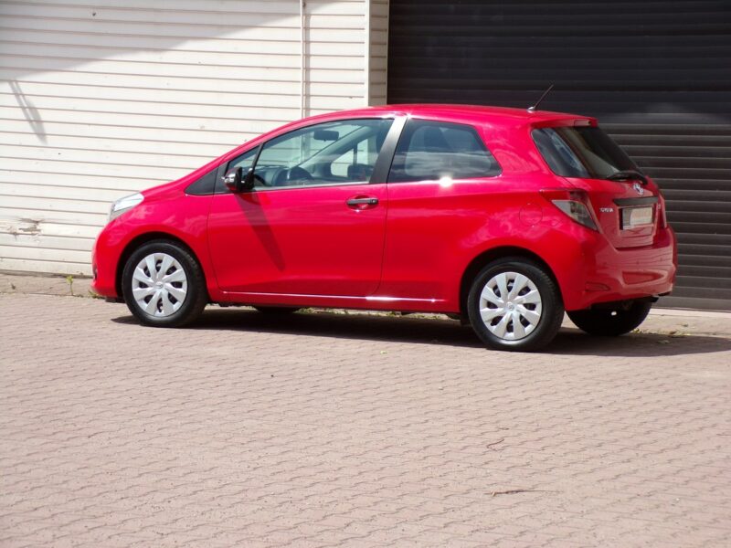 Toyota Yaris Klimatyzacja /Gwarancja /1,0 /70KM / 2014R III (2011-2019)