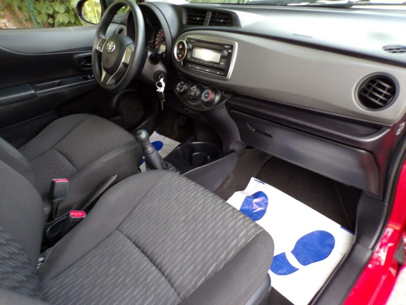 Toyota Yaris Klimatyzacja /Gwarancja /1,0 /70KM / 2014R III (2011-2019)