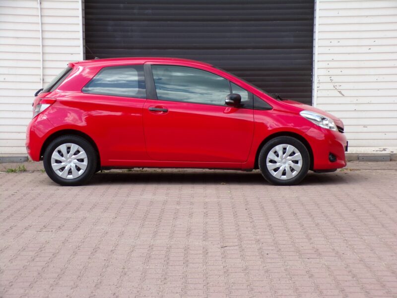 Toyota Yaris Klimatyzacja /Gwarancja /1,0 /70KM / 2014R III (2011-2019)