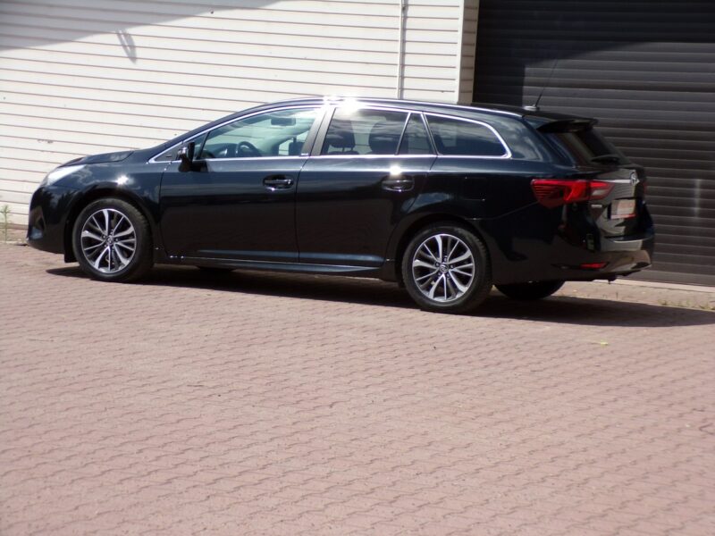 Toyota Avensis BI LED /Edition S /Navi /2,0 /143KM /2017 III (2009-)