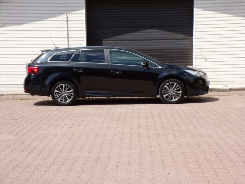 Toyota Avensis BI LED /Edition S /Navi /2,0 /143KM /2017 III (2009-)