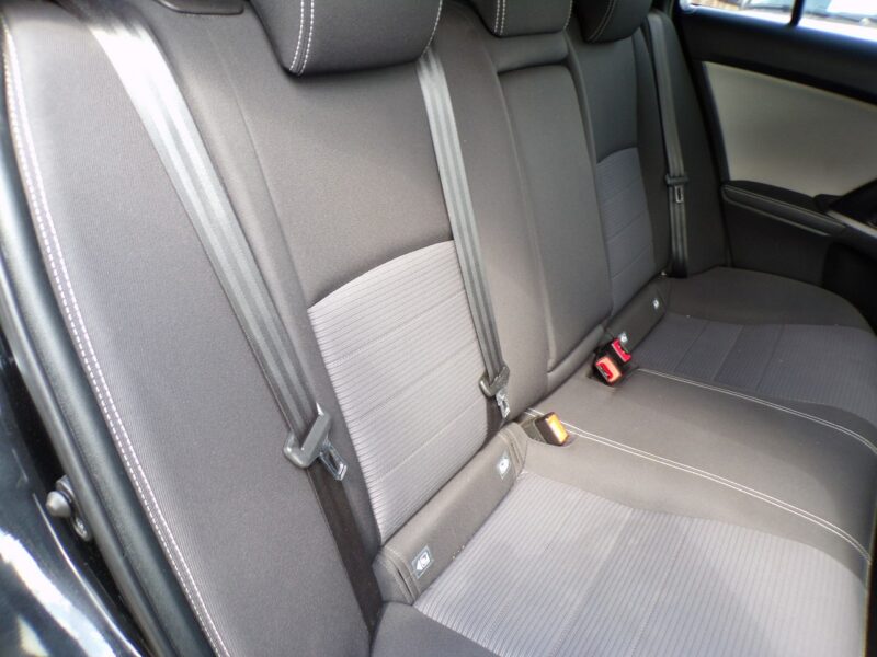 Toyota Avensis BI LED /Edition S /Navi /2,0 /143KM /2017 III (2009-)