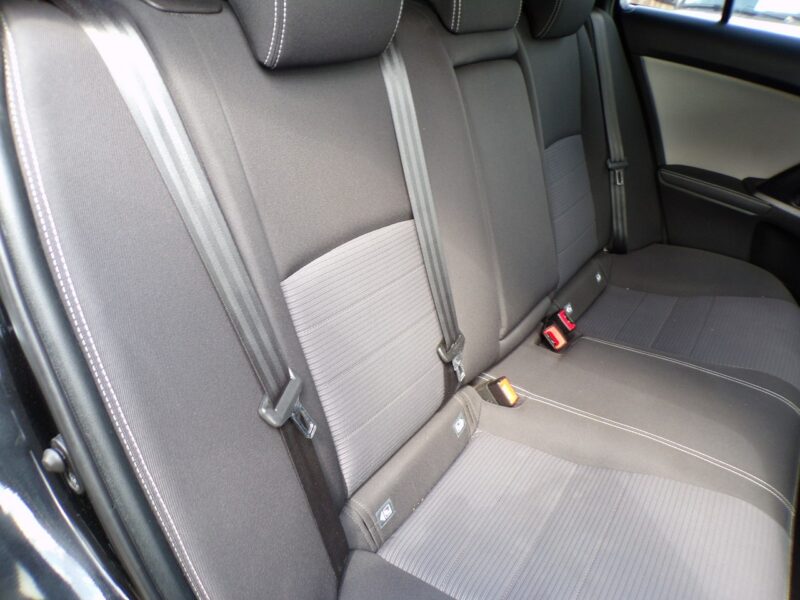 Toyota Avensis BI LED /Edition S /Navi /2,0 /143KM /2017 III (2009-)