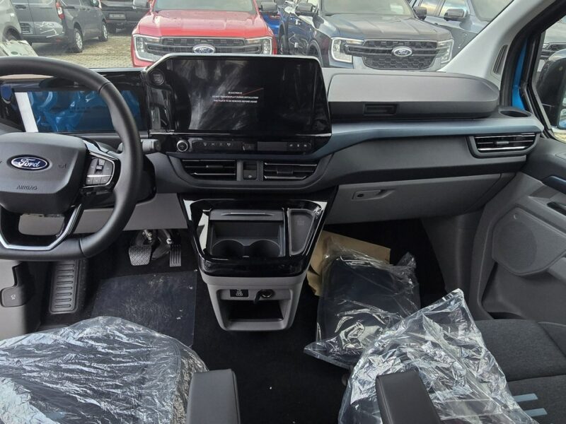 Ford Tourneo Custom 4x4 L2 Active 170KM Kamera 360 Drzwi LeWe Hak Szybki odbiór ! 4X4