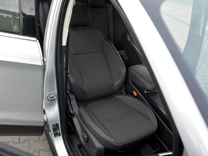 Ford Kuga Titanium 4WD pół-Skóry Ledy Navi Park-assist ASO II (2012-)