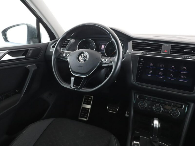Volkswagen Tiguan 4x4 DSG full LED navi klima auto kamery panorama II (2016-2024)