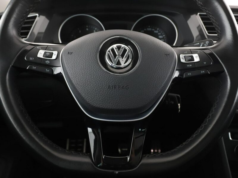 Volkswagen Tiguan 4x4 DSG full LED navi klima auto kamery panorama II (2016-2024)