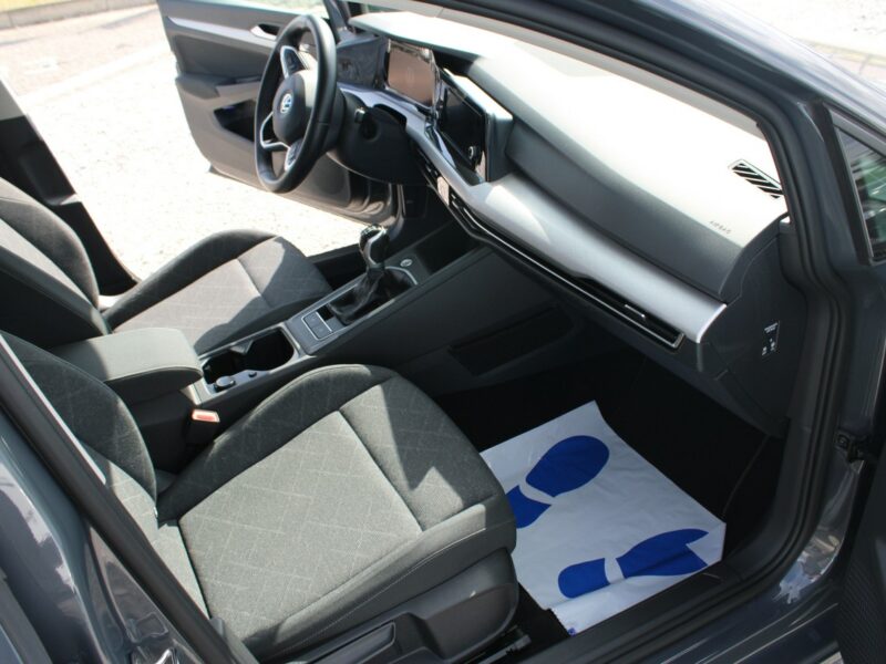 Volkswagen Golf LIFE Asystent Salon Polska Gwarancja VIII (2020-)
