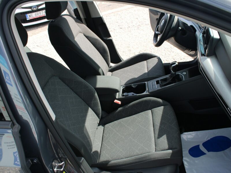 Volkswagen Golf LIFE Asystent Salon Polska Gwarancja VIII (2020-)