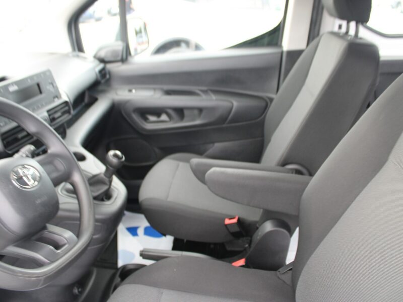 Toyota ProAce City Salon Polska Gwarancja D4D Active