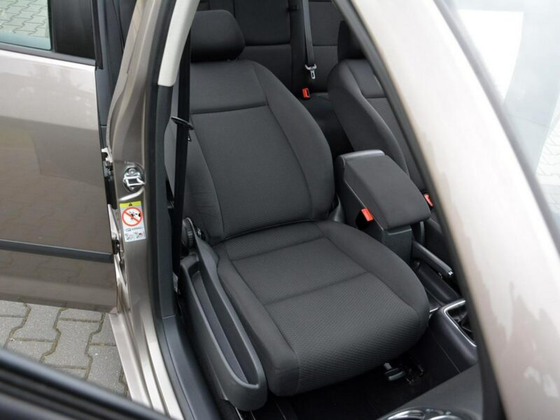 Volkswagen Golf Plus 1.6MPI(102KM)*Przebieg 138 tys Lift Alu 16 Właściciel ideał II (2009-)