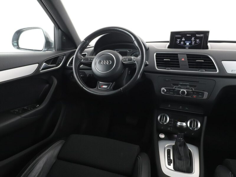 Audi Q3 4x4 S-Tronic S-Line, skóra/alcantara xenon grzane fotele I (2011-2018)
