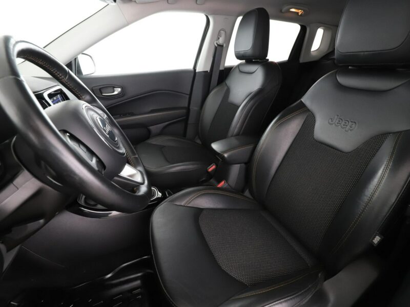 Jeep Compass 4x4 automat bi-xenon półskóra navi kamera i czujniki parkowania II (2016-)