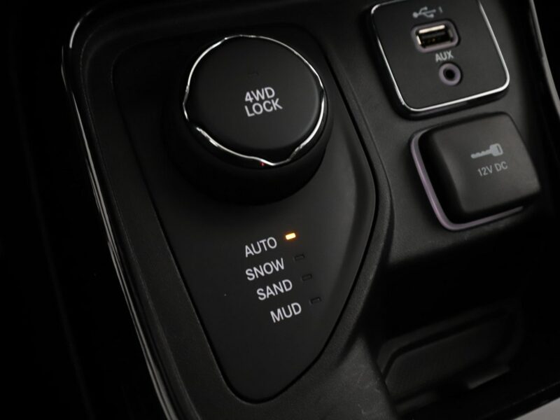 Jeep Compass 4x4 automat bi-xenon półskóra navi kamera i czujniki parkowania II (2016-)