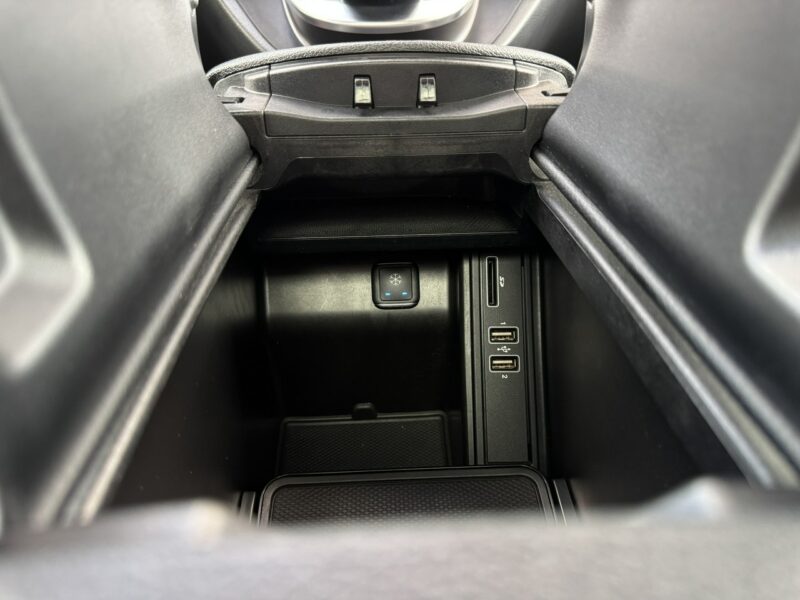 Mercedes V 250 4Matic Exclusive. Niemal pełne wyposażenie. Salon Polska. 1 wł. 7 os. II (2014-)