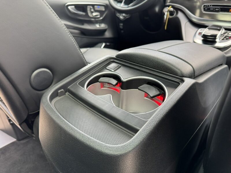 Mercedes V 250 4Matic Exclusive. Niemal pełne wyposażenie. Salon Polska. 1 wł. 7 os. II (2014-)