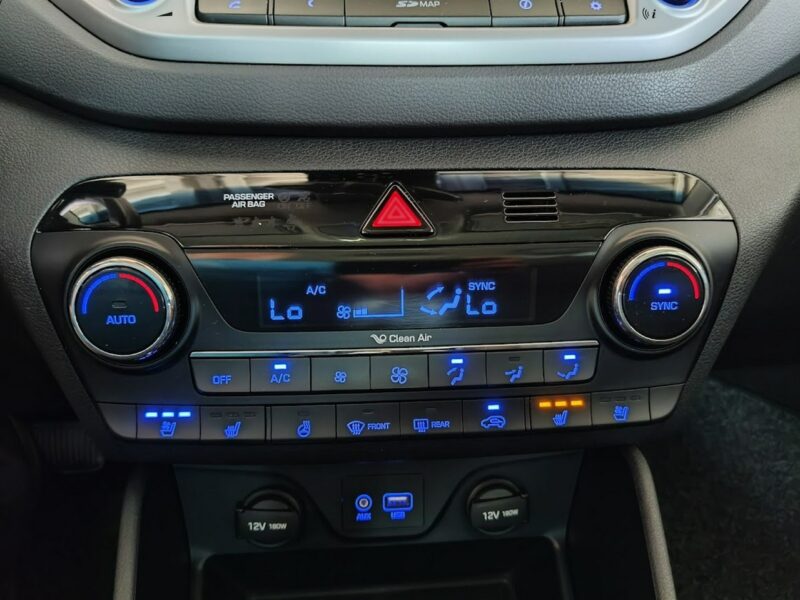 Hyundai Tucson 1.6 177KM Premium 4x4 Automat, Navi,Kamera,MartwePole, Wentyl.Fotele III (2015-2020)
