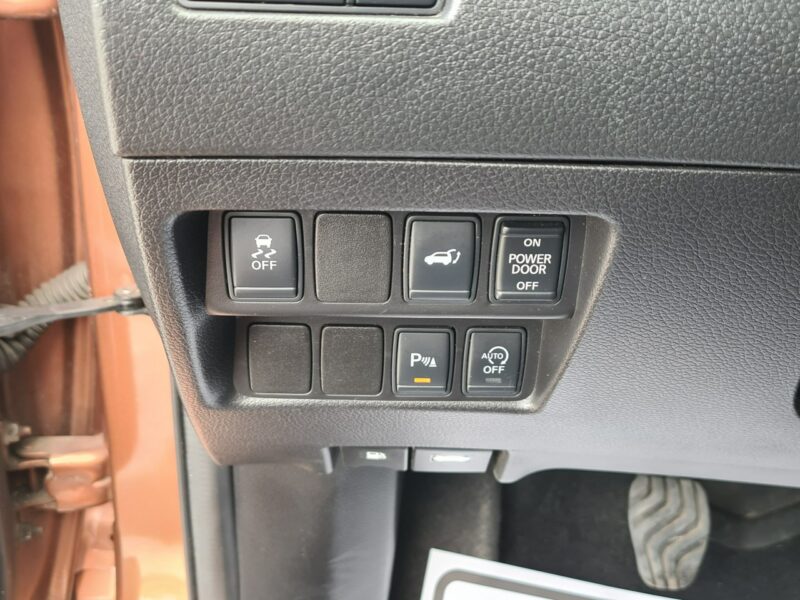 Nissan X-Trail 4x4 Navi Kamera 360* SzklanyDach 2xPDC WolneRęce Półskóry GrzaneFotele III (2014-2021)