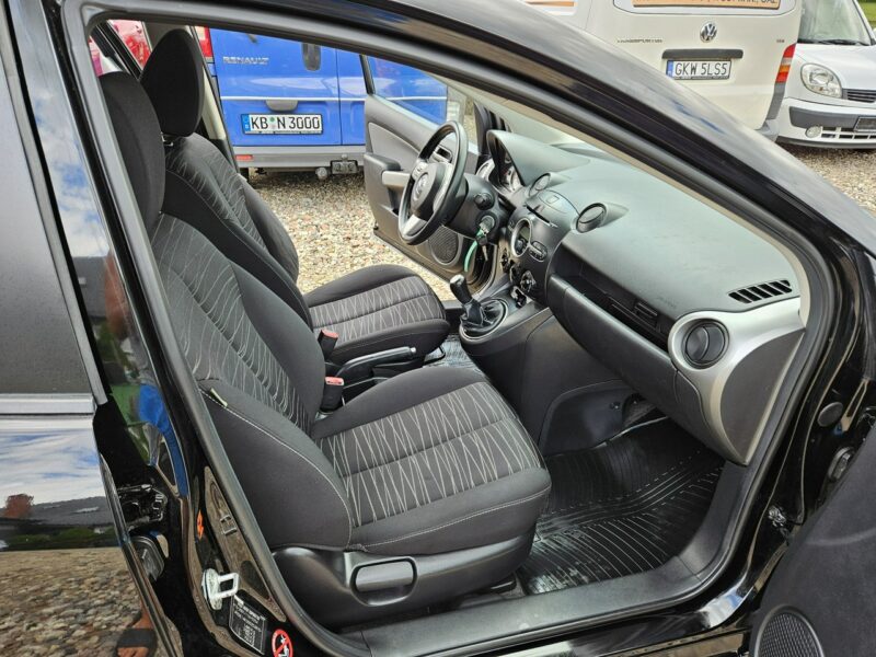 Mazda 2 Opłacona Zdrowa Zadbana Serwisowana Klima 1 Wł Po Serwisie II (2007-2014)