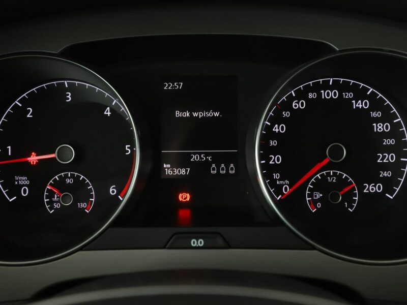 Volkswagen Golf Sportsvan klimatyzacja grzane fotele panorama czujniki parkowania I (2014-)