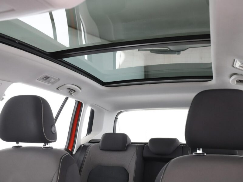 Volkswagen Golf Sportsvan klimatyzacja grzane fotele panorama czujniki parkowania I (2014-)