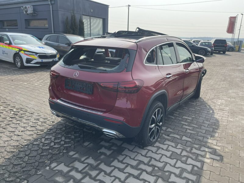 Mercedes GLA 250 4Matic Automat Podgrzewanie Pamięć Skóra 224KM