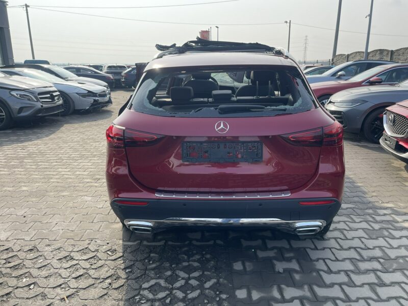 Mercedes GLA 250 4Matic Automat Podgrzewanie Pamięć Skóra 224KM