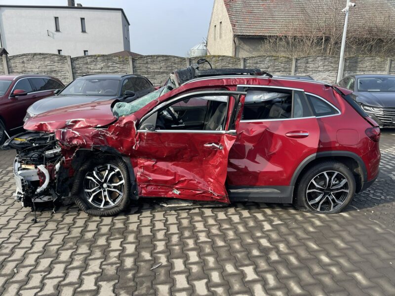 Mercedes GLA 250 4Matic Automat Podgrzewanie Pamięć Skóra 224KM