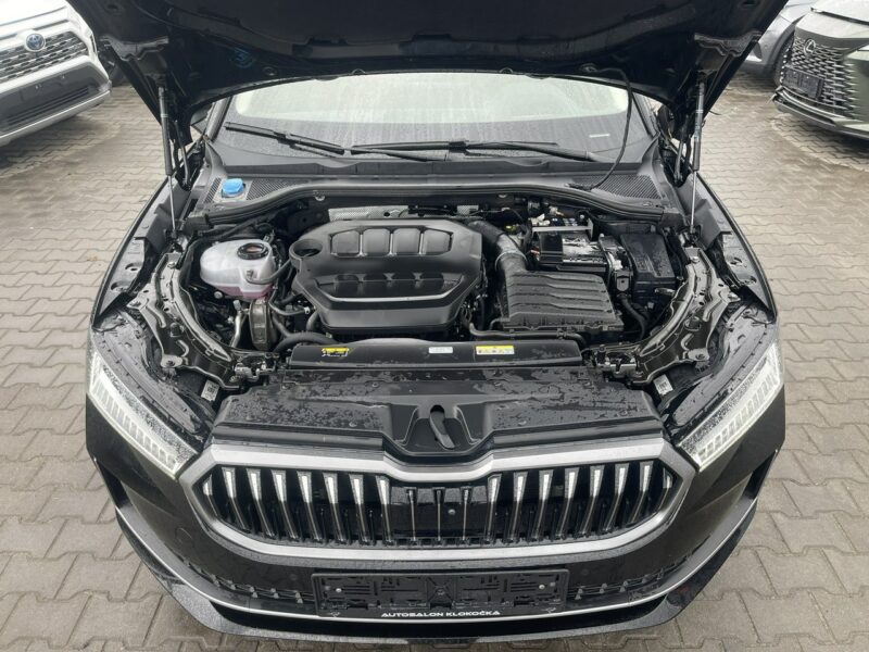 Škoda Superb 4x4 L&K Automat Kamery 360 Skóra 265KM IV (2023-)