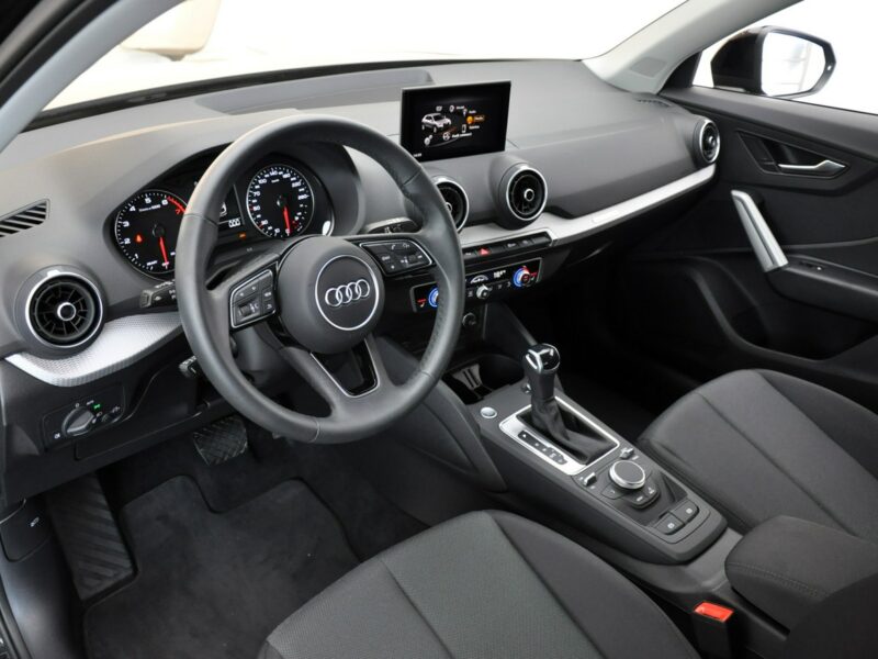 Audi Q2 35TFSI 150 KM Led Bluetooth Klimatronic AsystenciPreSense