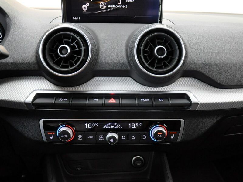 Audi Q2 35TFSI 150 KM Led Bluetooth Klimatronic AsystenciPreSense