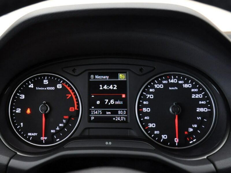 Audi Q2 35TFSI 150 KM Led Bluetooth Klimatronic AsystenciPreSense