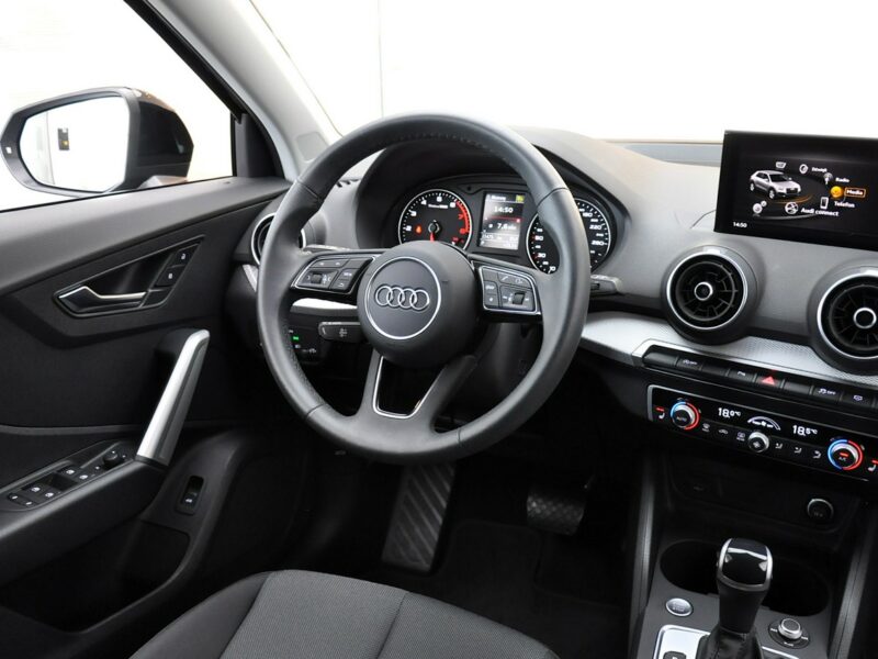 Audi Q2 35TFSI 150 KM Led Bluetooth Klimatronic AsystenciPreSense