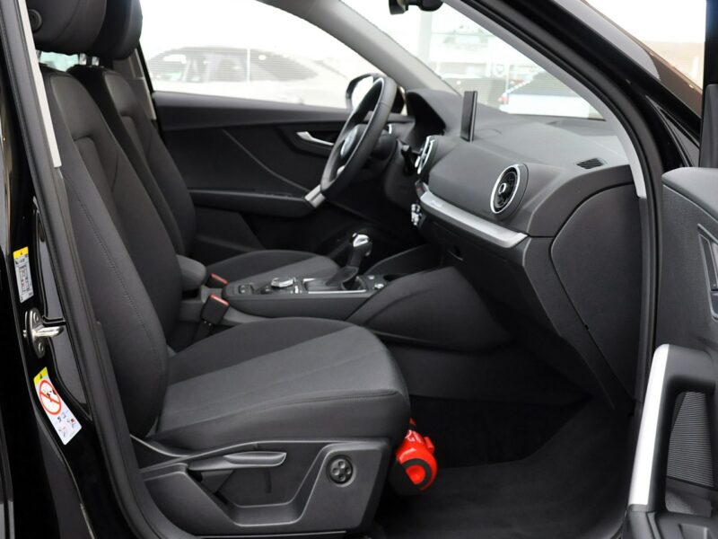 Audi Q2 35TFSI 150 KM Led Bluetooth Klimatronic AsystenciPreSense