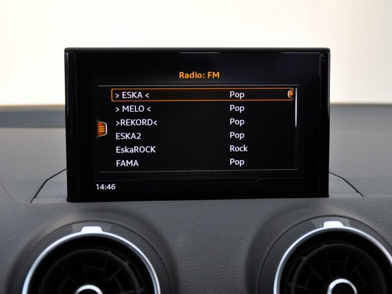 Audi Q2 35TFSI 150 KM Led Bluetooth Klimatronic AsystenciPreSense