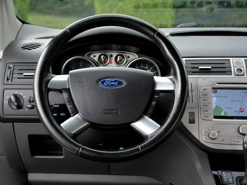 Ford Kuga Titanium Lift 4WD Navi Kamera 2XParktronic xenon LEDY Hak Oryginał I (2008-2012)