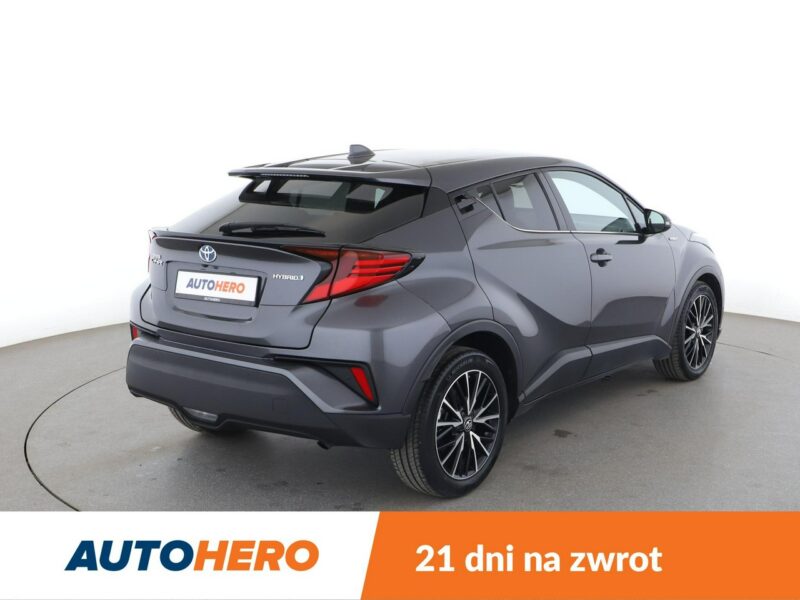 Toyota C-HR Lounge niski przebieg grzane fotele półskóra kamera ACC LED JBLpremium
