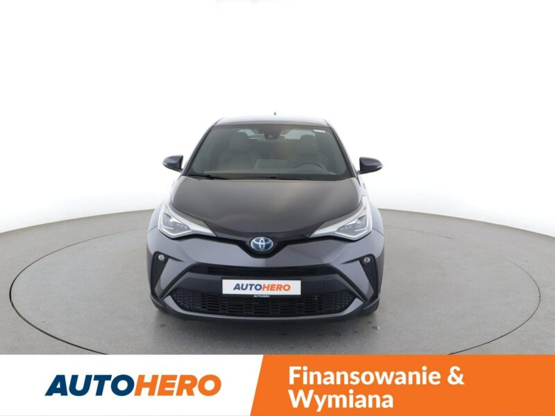 Toyota C-HR Lounge niski przebieg grzane fotele półskóra kamera ACC LED JBLpremium