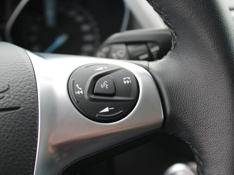 Ford Kuga Panorama SONY G.Fotele Automat II (2012-)